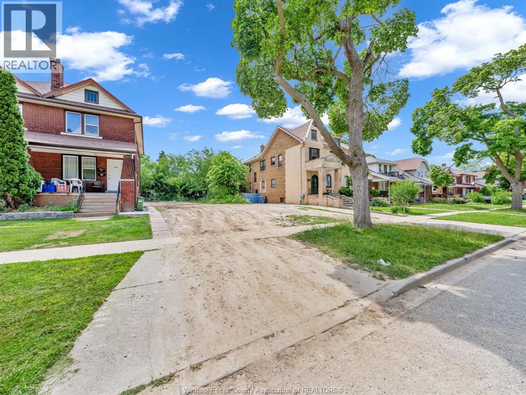 421 Partington Avenue Property Photo 3