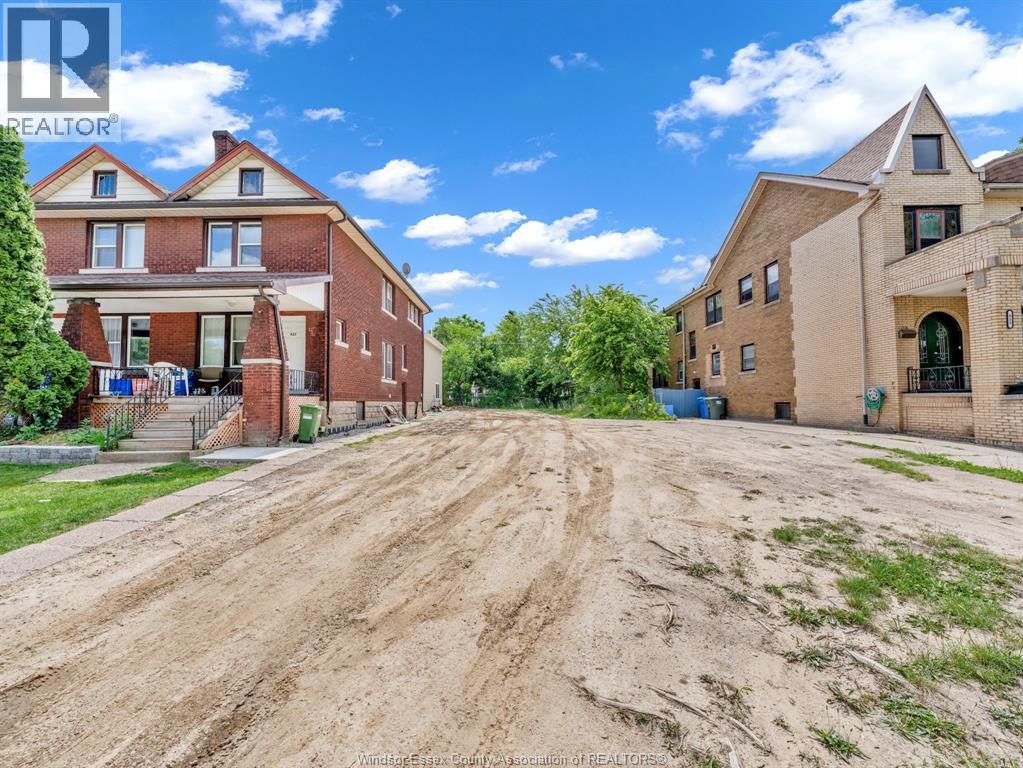 421 Partington Avenue Property Photo 8
