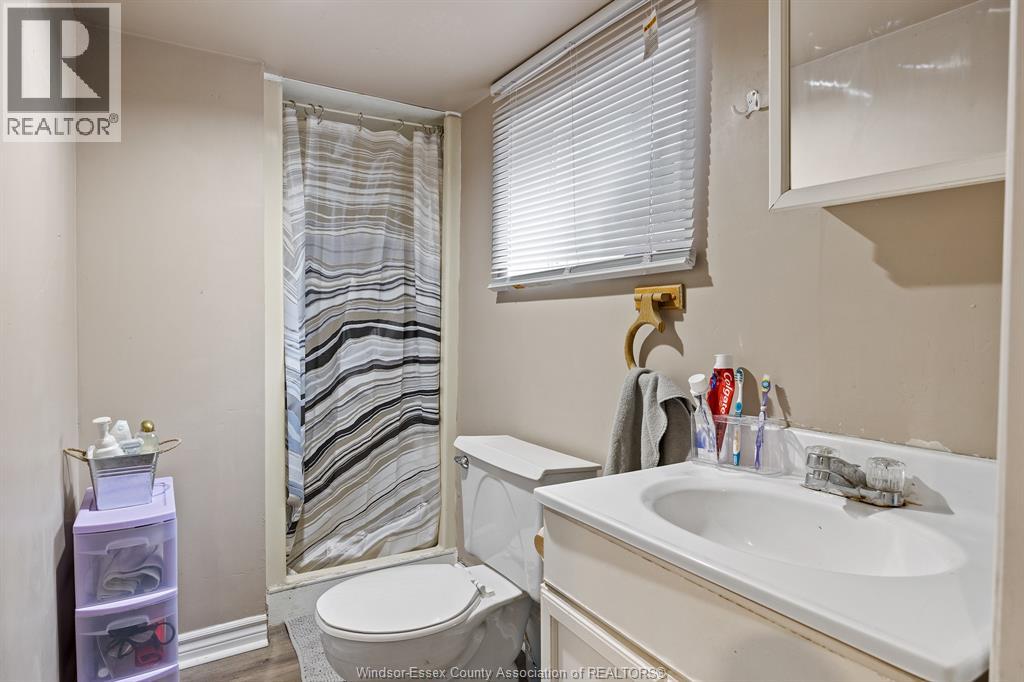 554 Askin Avenue Property Photo 25