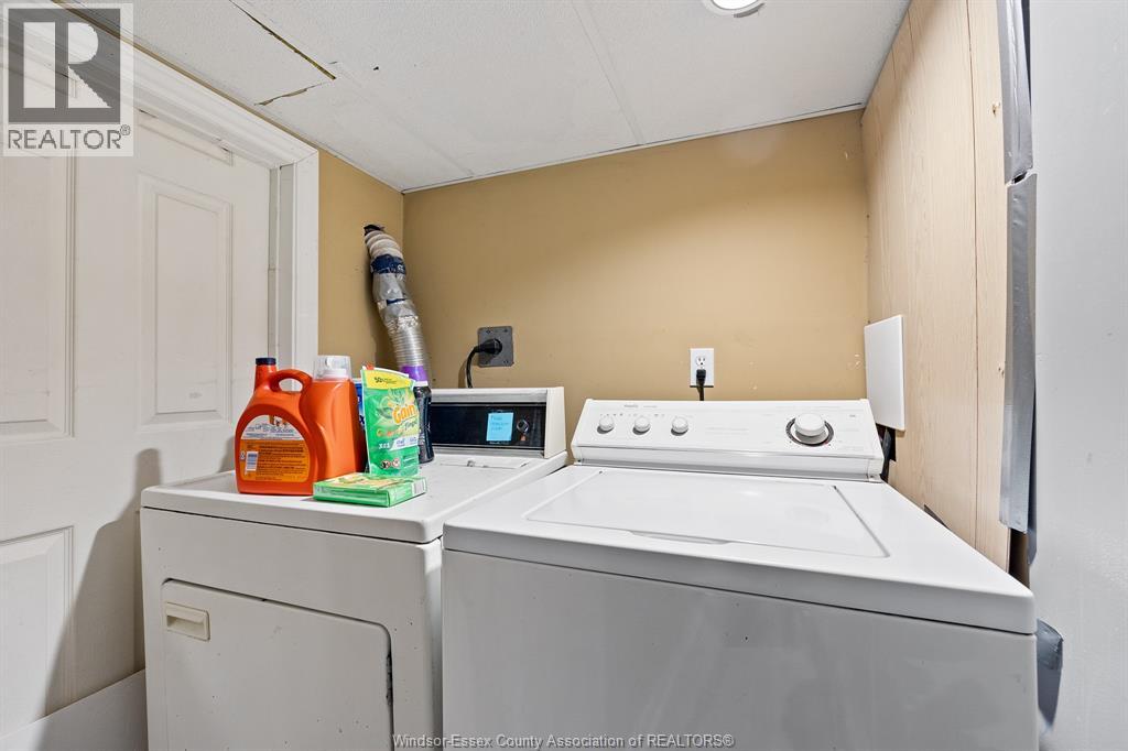 568 Askin Property Photo 26
