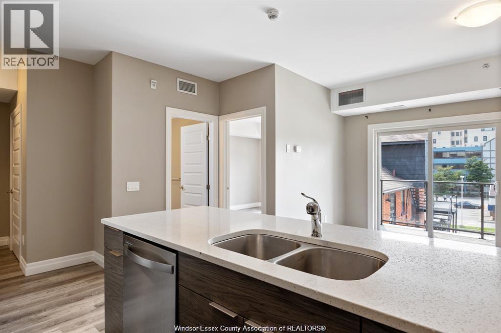 955 Ouellette Avenue Unit# 305 Property Photo 7