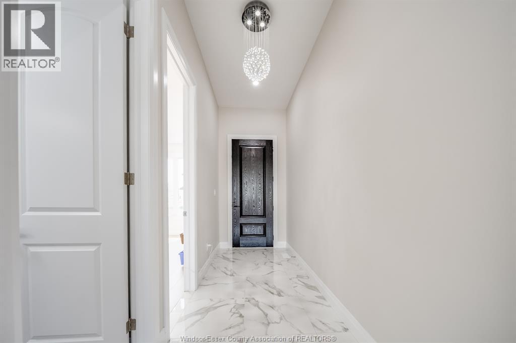 4519 Valerio Crois Property Photo 3