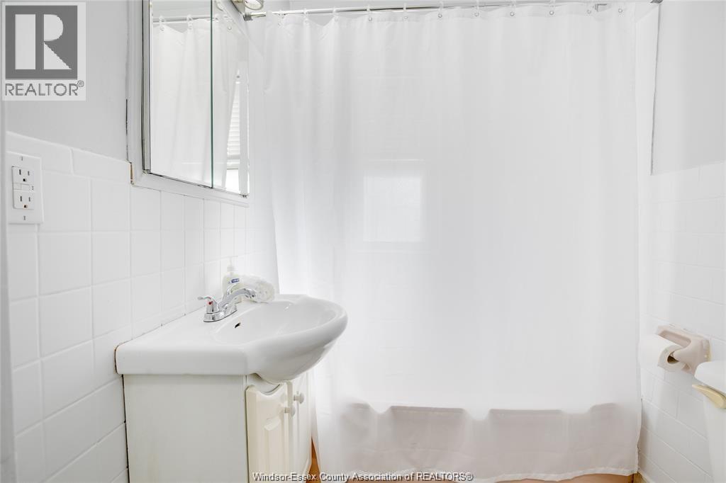 1238-1240 Niagara Street Property Photo 7