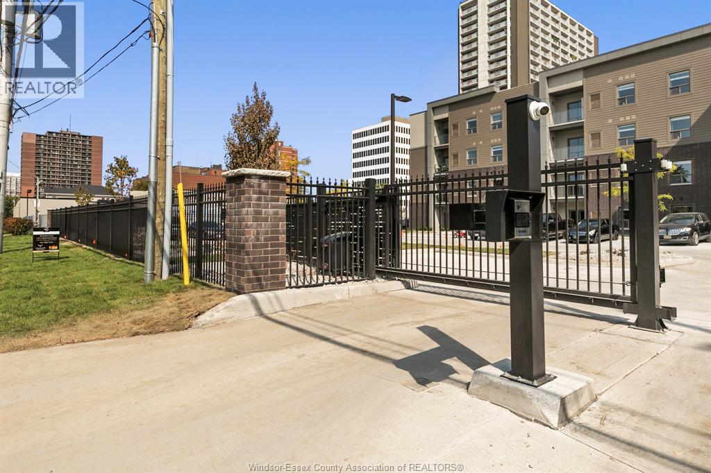 955 Ouellette Avenue Unit# 307 Property Photo 4