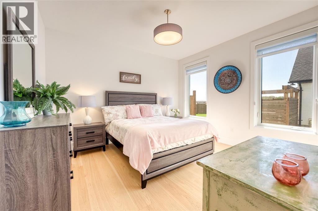 3661 Egremont Road Property Photo 21
