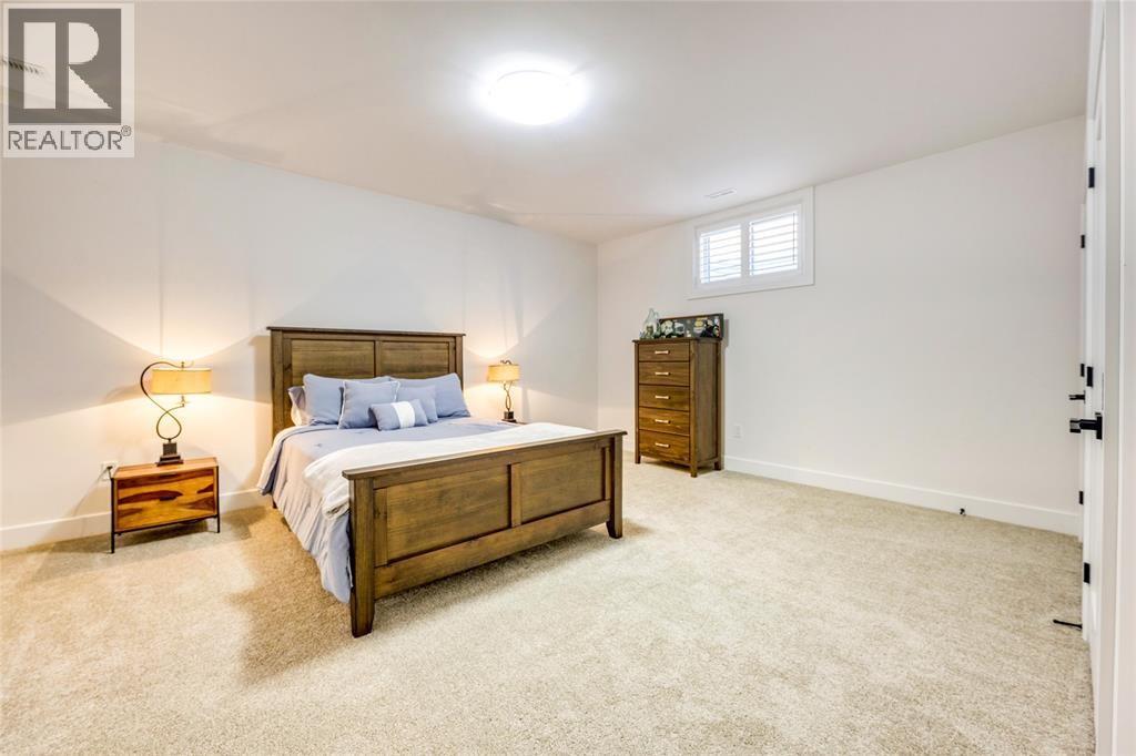 3661 Egremont Road Property Photo 45