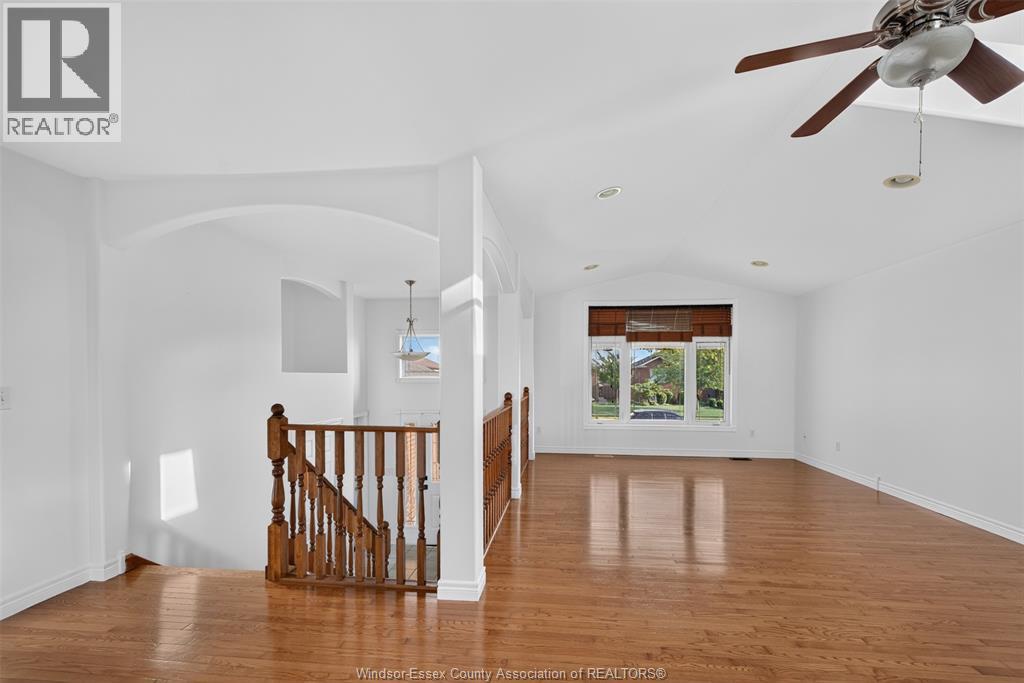 890 Southwood Drive Property Photo 7