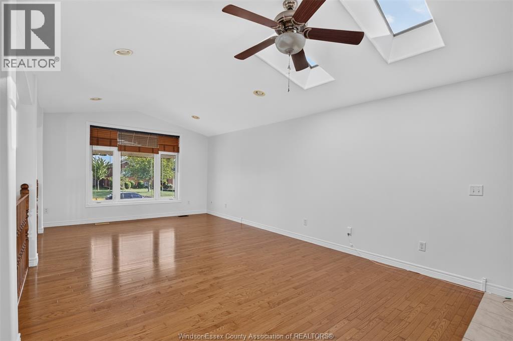 890 Southwood Drive Property Photo 10