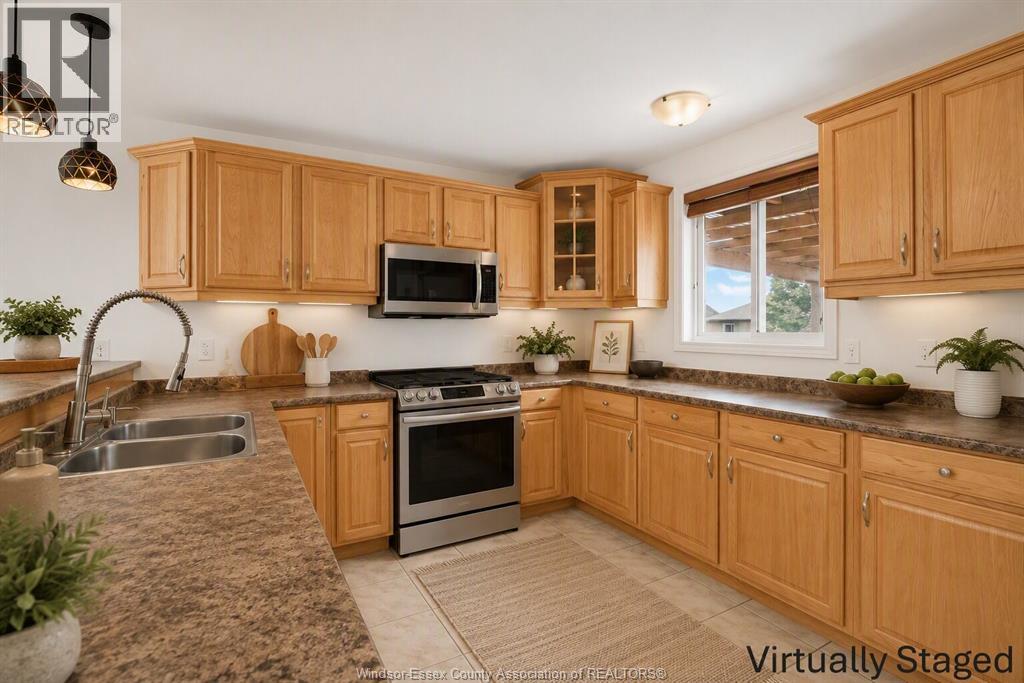 890 Southwood Drive Property Photo 17