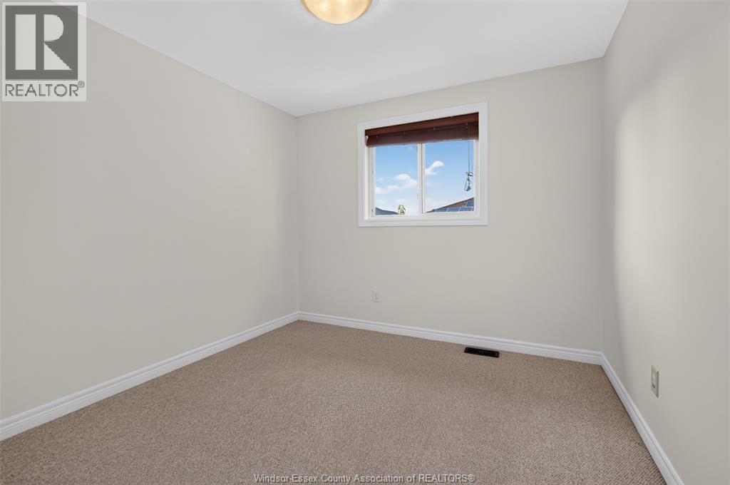 890 Southwood Drive Property Photo 22