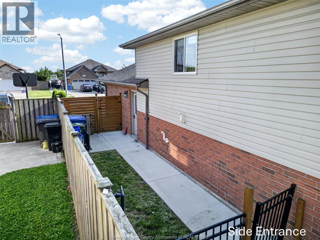 890 Southwood Drive Property Photo 40