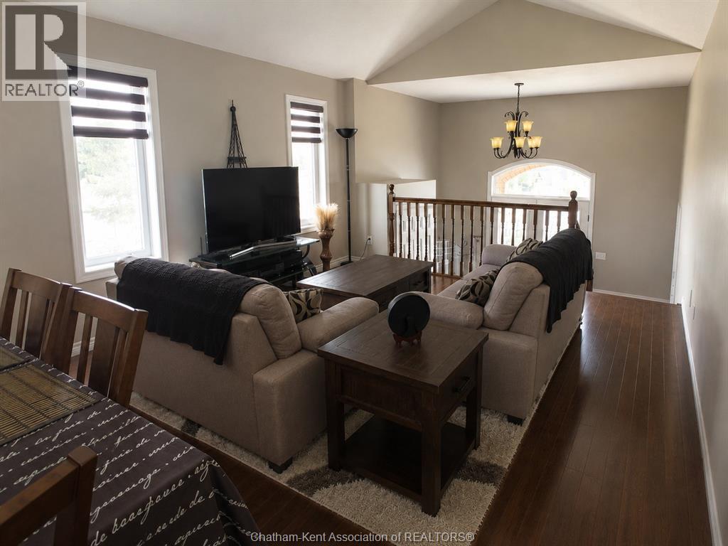 422 Twilight Trail Property Photo 5