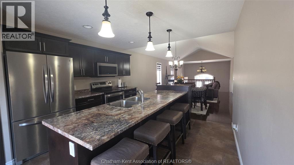 422 Twilight Trail Property Photo 8