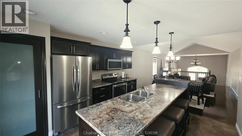 422 Twilight Trail Property Photo 9