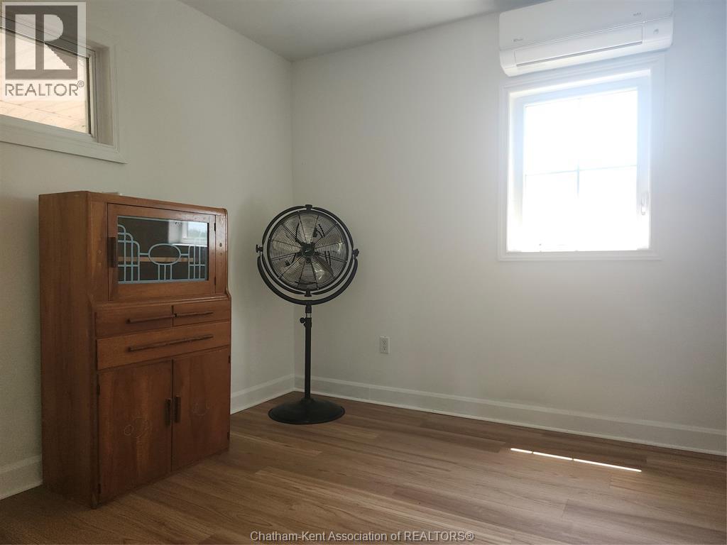 696 Cameron Road Property Photo 10