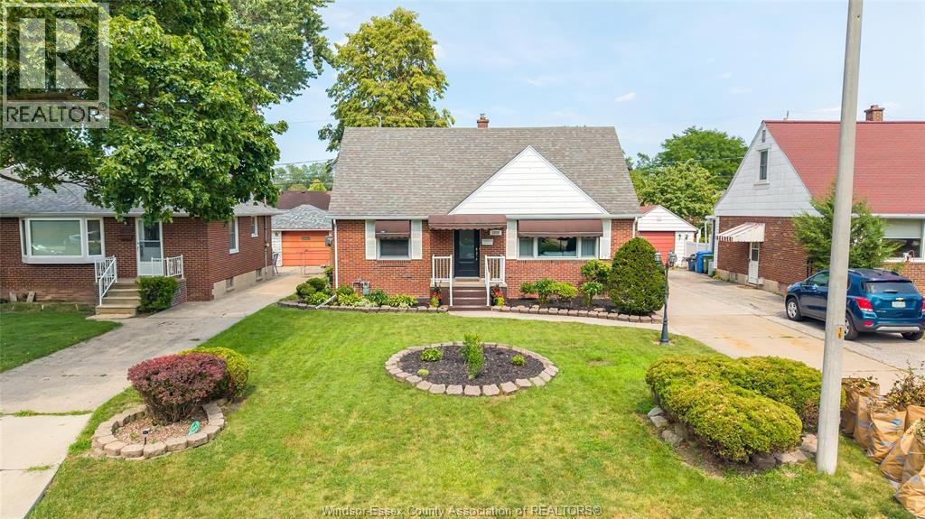 1030 ISABELLE PLACE Property Photo 1