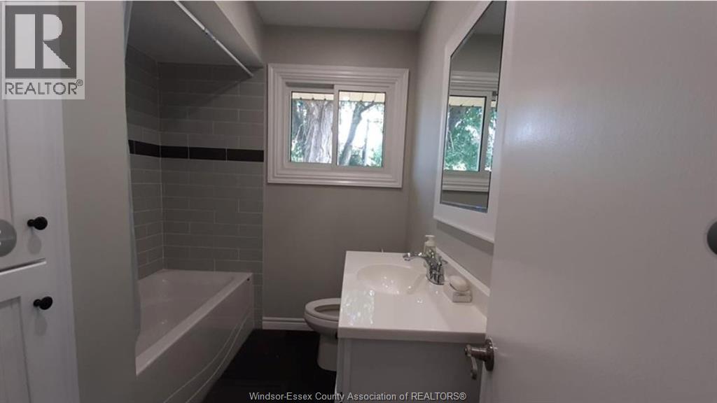 1568 Villa Maria Boulevard North Unit# Main Property Photo 10