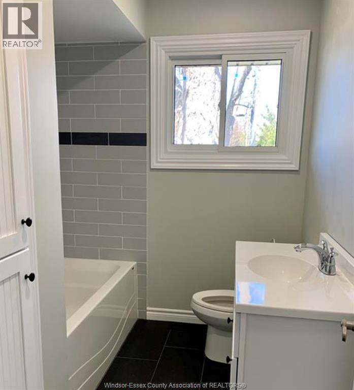 1568 Villa Maria Boulevard North Unit# Main Property Photo 11