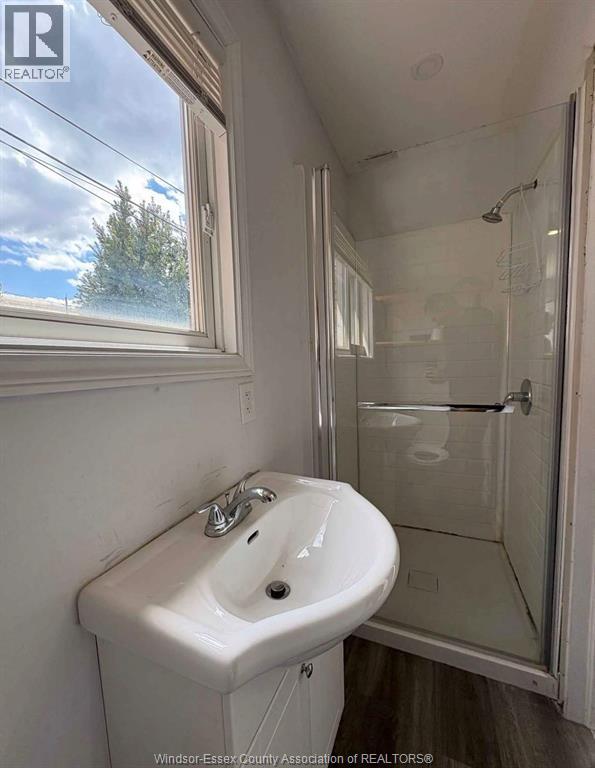 1409 Langlois Unit# Upper Property Photo 5