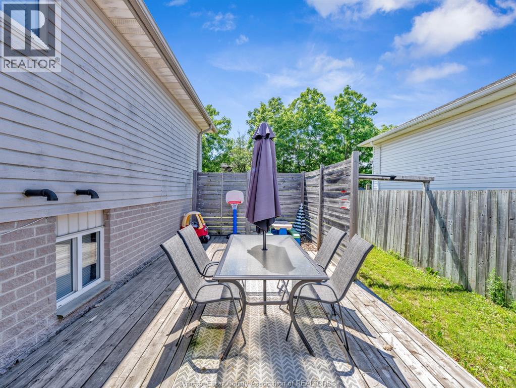 3711 Maguire Property Photo 17