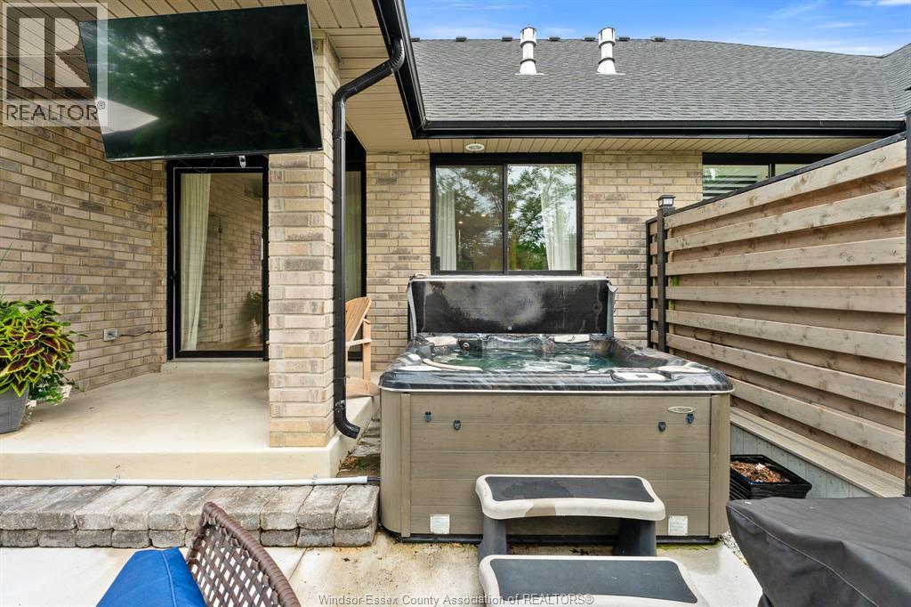 223 Livingstone Crescent Property Photo 39