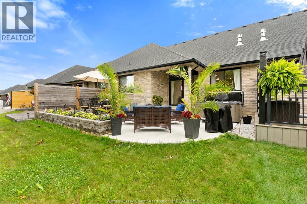 223 Livingstone Crescent Property Photo 40