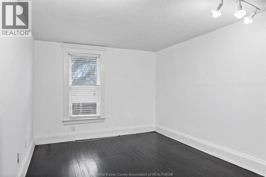 835 Moy Unit# Upper Property Photo 3