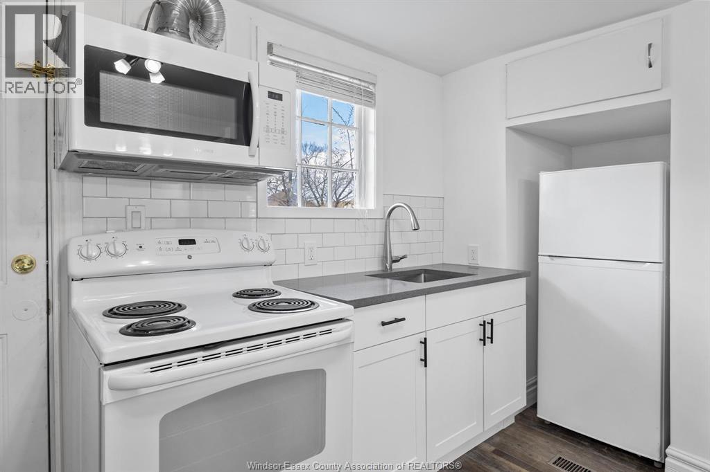 835 Moy Unit# Upper Property Photo 7