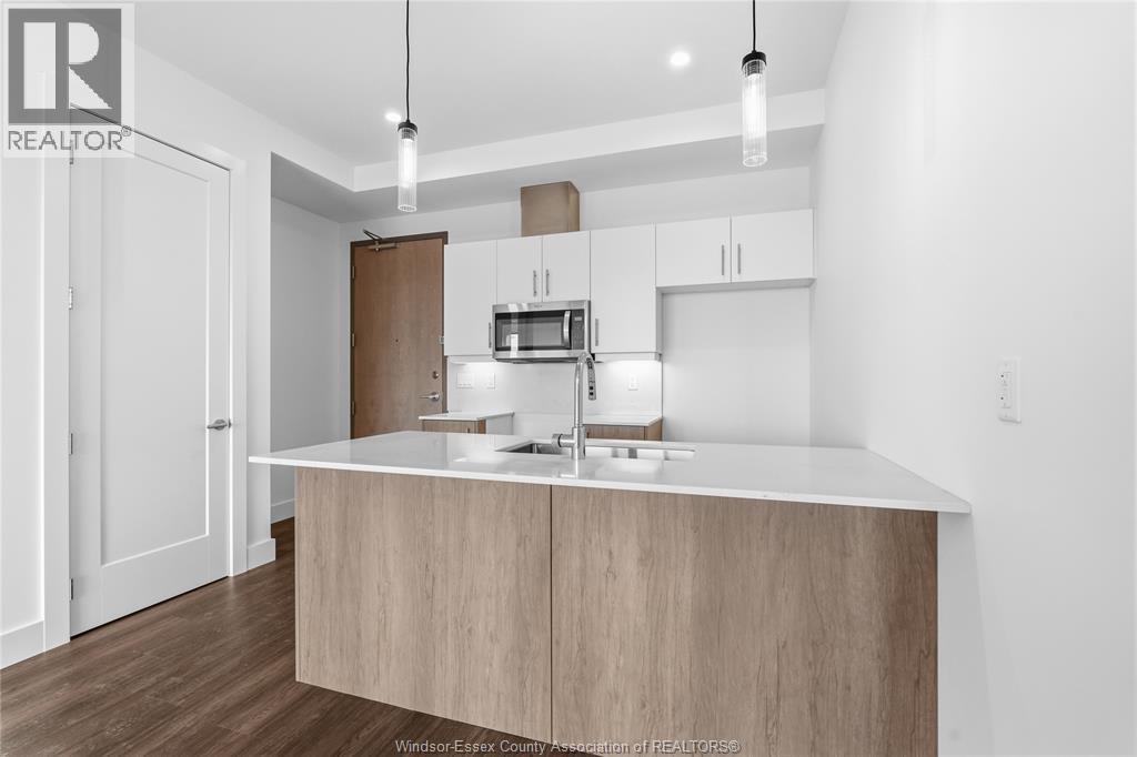 595 Lily Mac Unit# 402 Property Photo 5