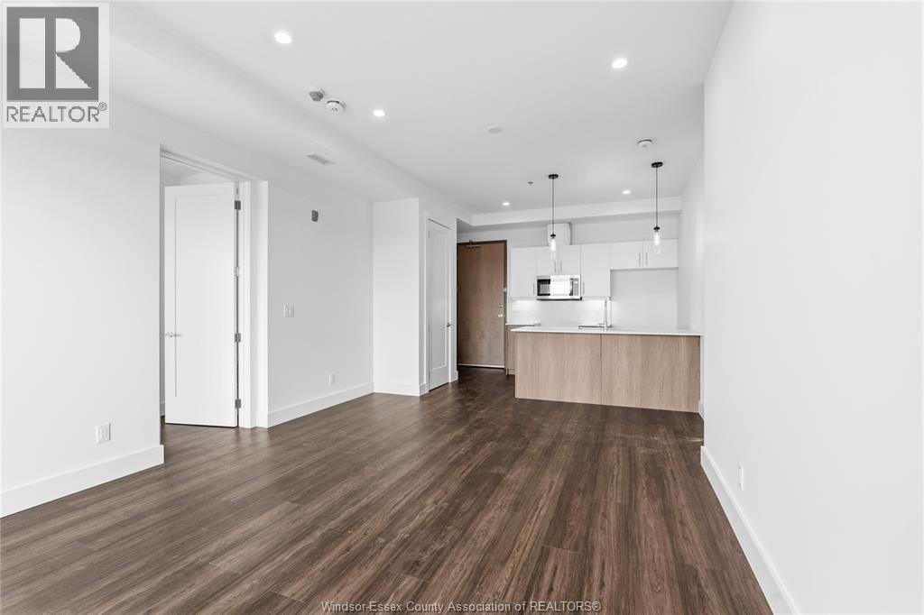 595 Lily Mac Unit# 402 Property Photo 11