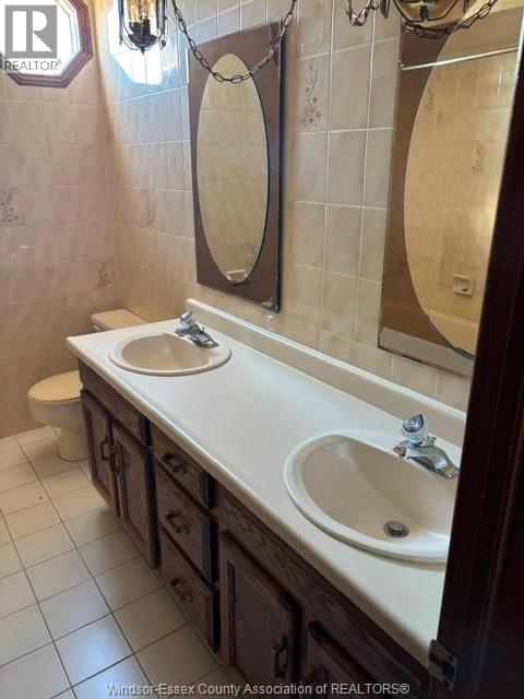 586 Dresden Place Property Photo 7