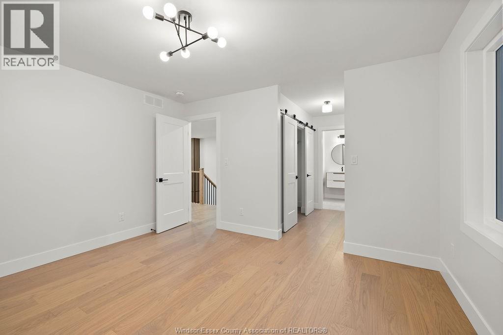 186 Whelan Avenue Property Photo 5