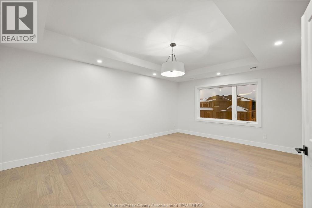 186 Whelan Avenue Property Photo 11
