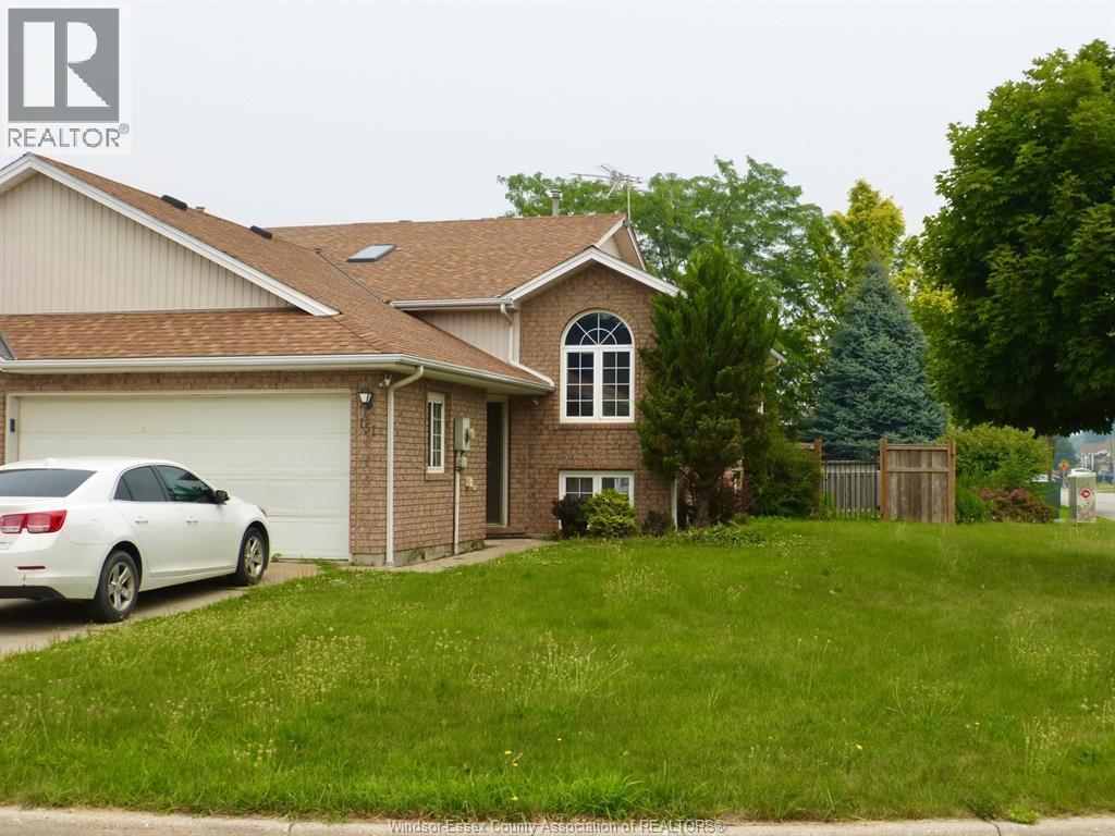 151 Christina Crescent Property Photo 2