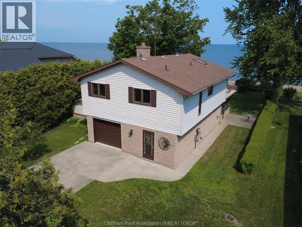 12040 Rose Beach Line Property Photo 1