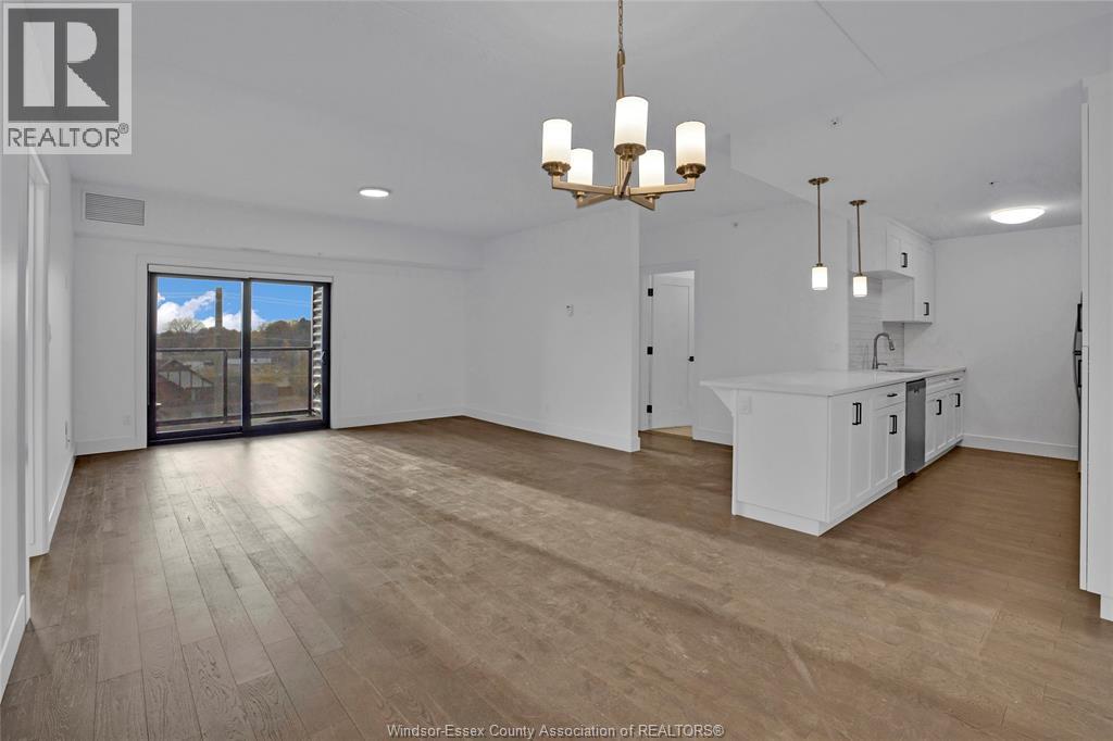 4578 Huron Church Line Unit# 509 Property Photo 6