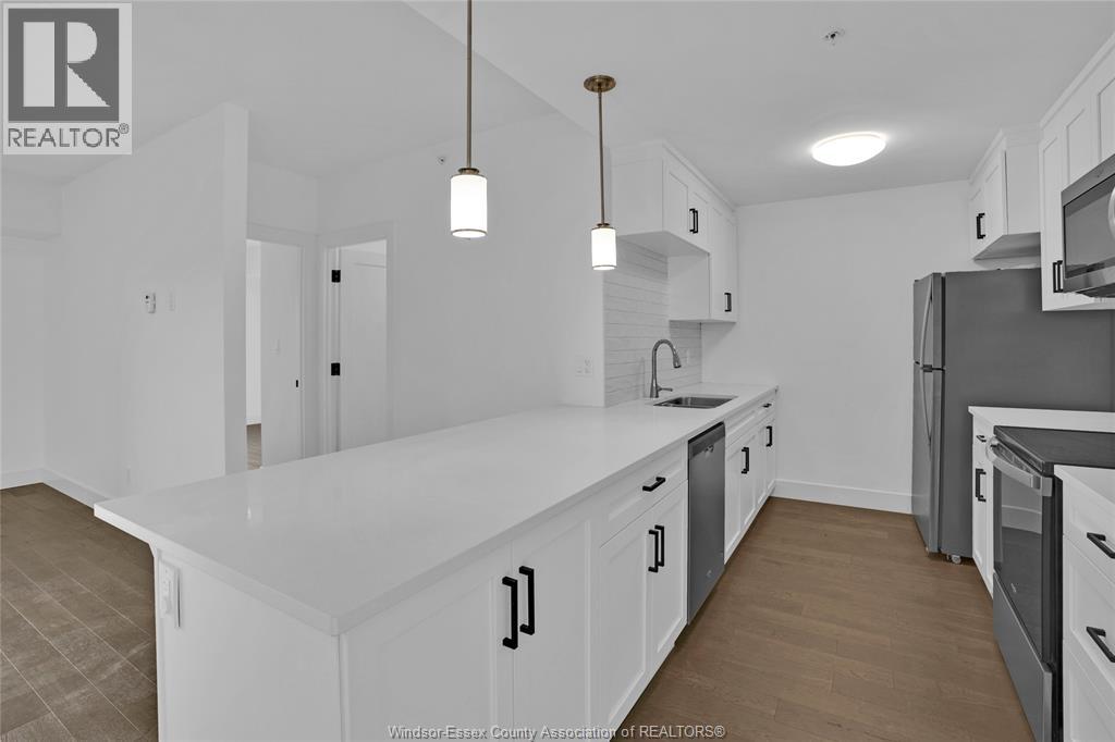 4578 Huron Church Line Unit# 509 Property Photo 11