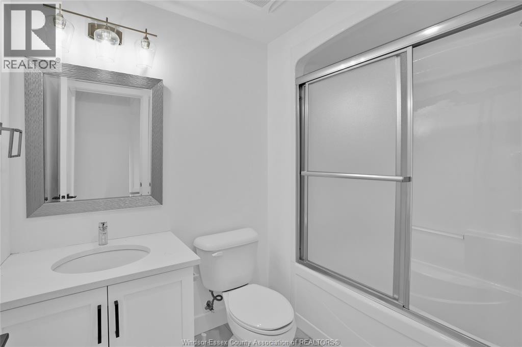 4578 Huron Church Line Unit# 509 Property Photo 16