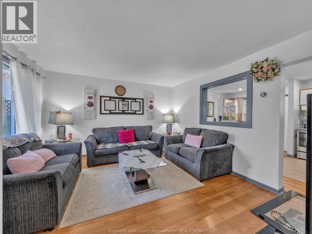 1615 Curry Property Photo 3