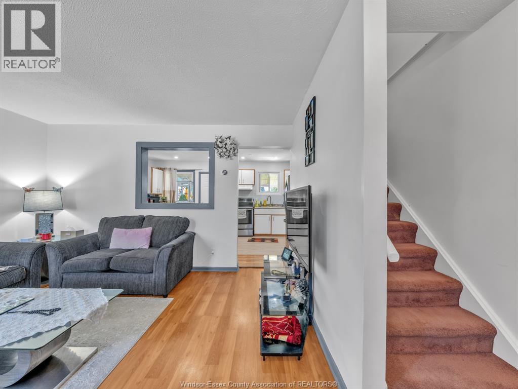 1615 Curry Property Photo 5