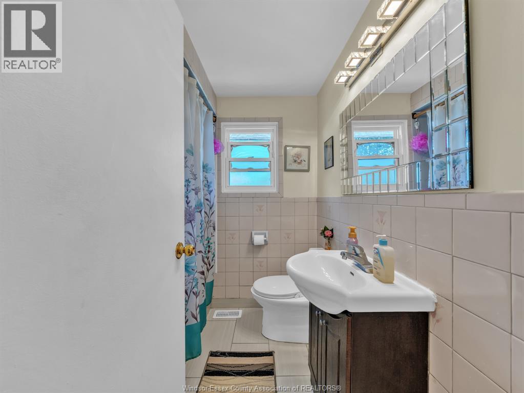 1615 Curry Property Photo 10