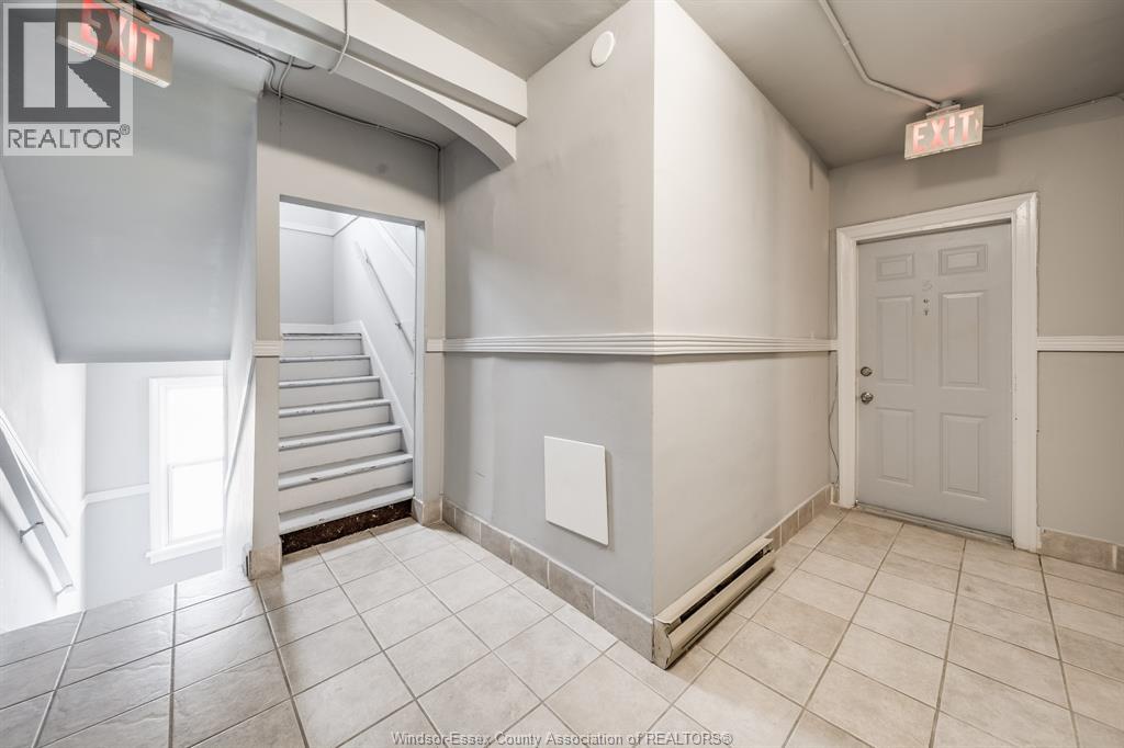 655 Chilver Rd. Property Photo 6