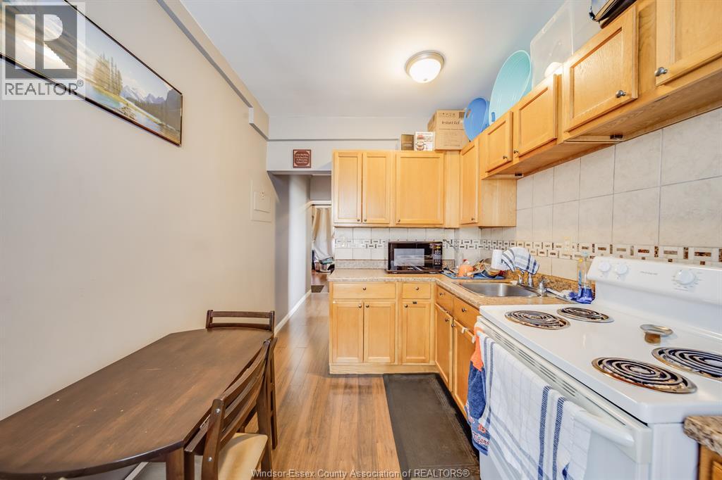 655 Chilver Rd. Property Photo 11