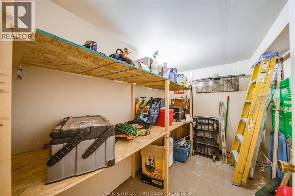 655 Chilver Rd. Property Photo 16