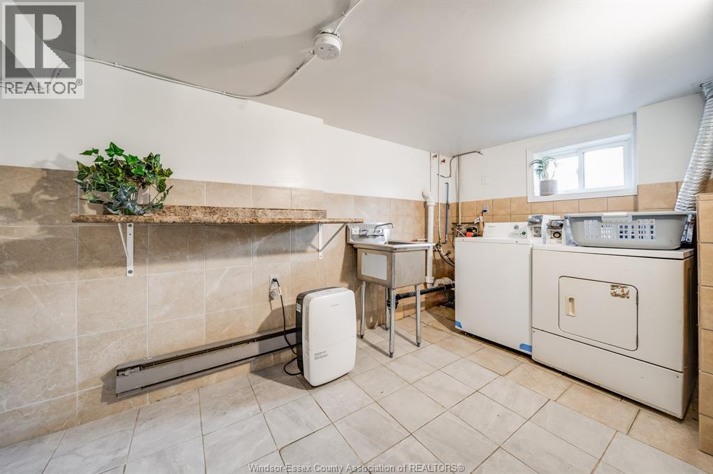655 Chilver Rd. Property Photo 18