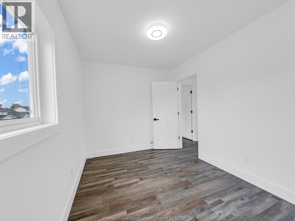 1219 Elsmere Avenue Property Photo 28