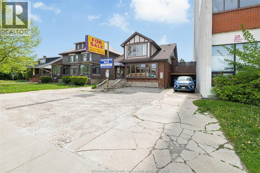 1451 Ouellette Avenue Property Photo 6