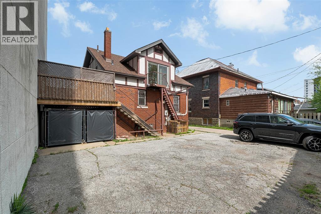 1451 Ouellette Avenue Property Photo 10