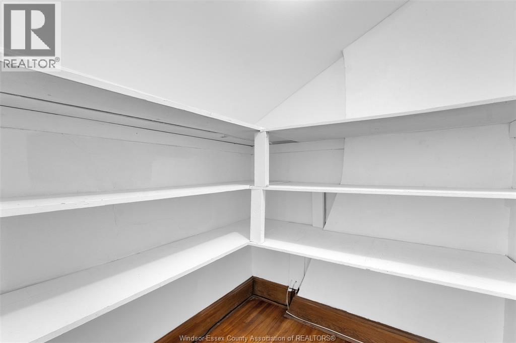 1451 Ouellette Avenue Property Photo 22