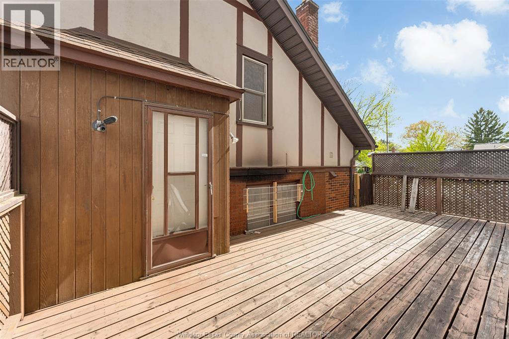 1451 Ouellette Avenue Property Photo 26